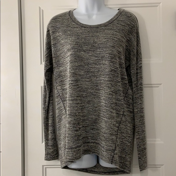 STYLUS Tops - Gray Long Sleeve